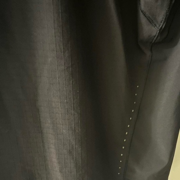 lululemon athletica Black Short Sleeve Tee - Picture 6 of 7